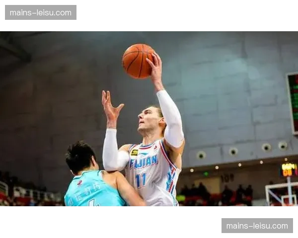 山东紧急签下斯蒂尔救火 克里斯手指骨折缺阵三周 山东紧急签下斯蒂尔救火 克里斯手指骨折缺阵三周